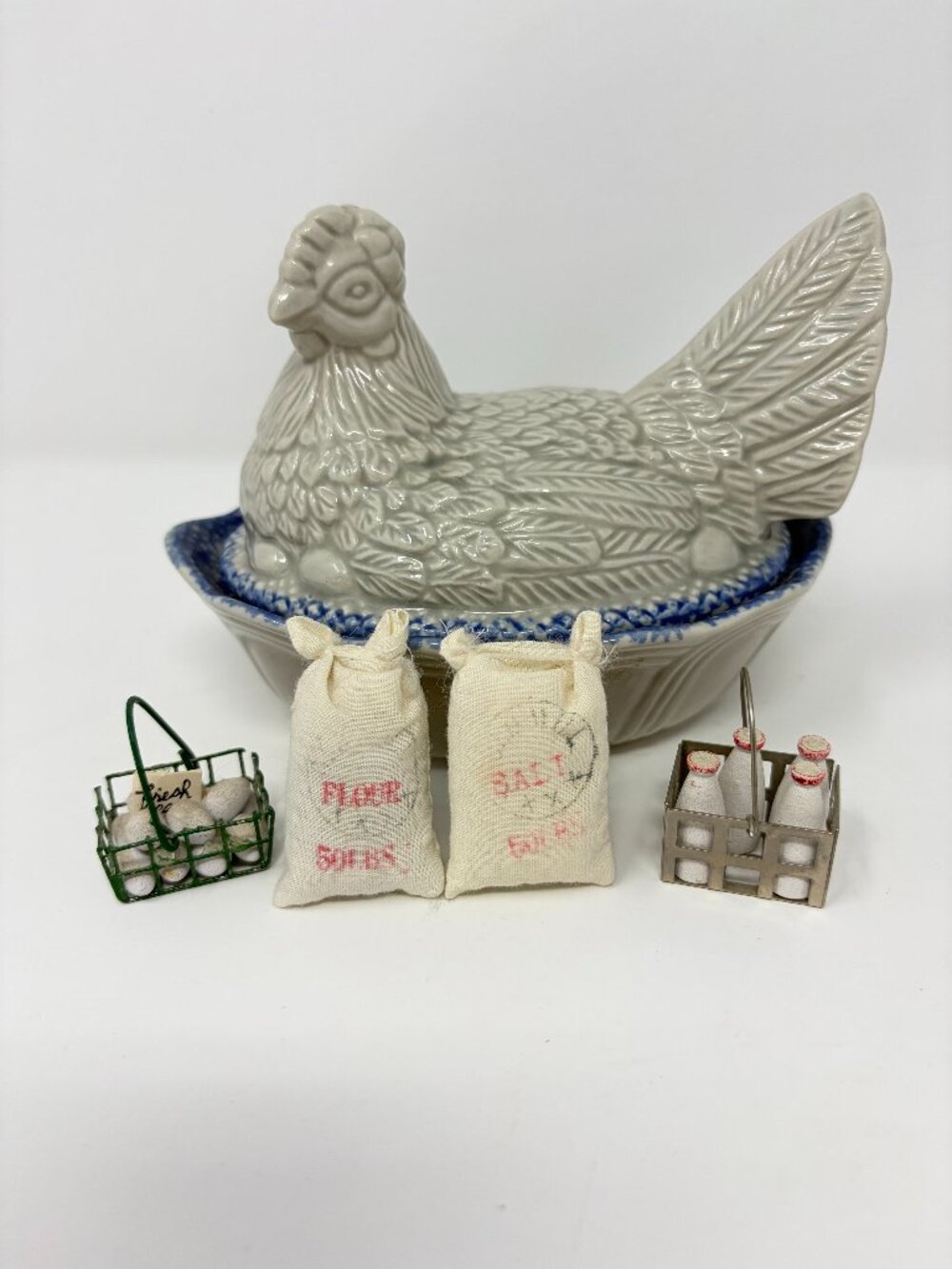 Vtg Ceramic 'Hen on Nest' Chicken Grey Spattered Blue Two-Piece & Accessories